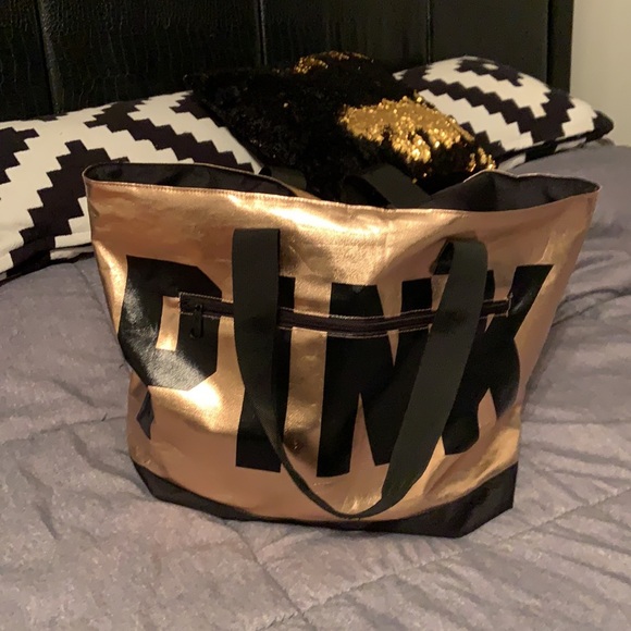 PINK Victoria's Secret Handbags - PINK Travel Bag